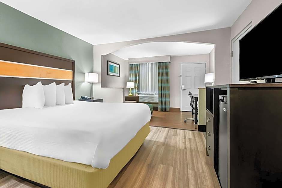 Best Western Executive Suites