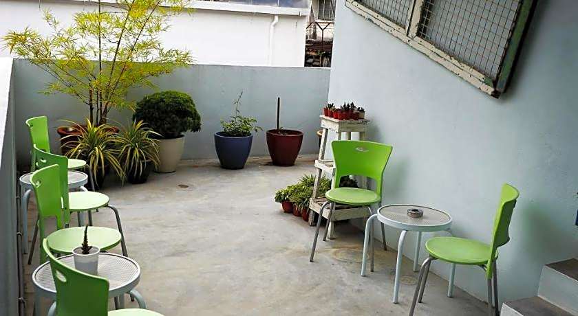 Sojourn Beds and Cafe