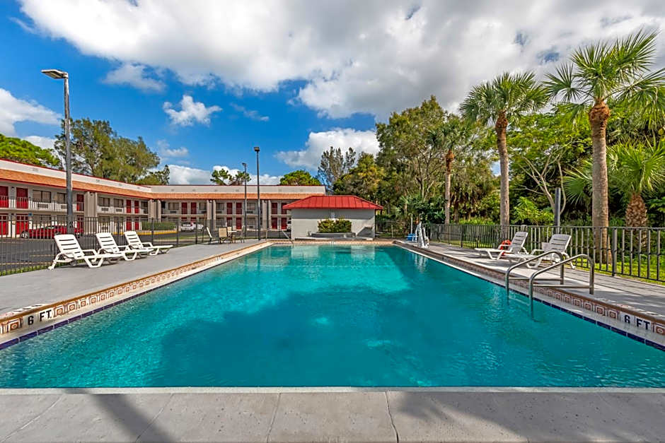 Red Roof Inn Ft. Pierce