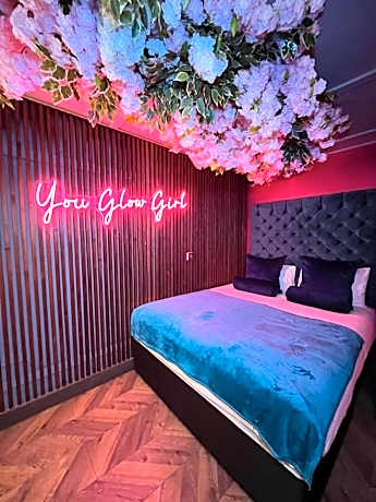 Manchester's ONLY private party suite for 12 with Makeup Room