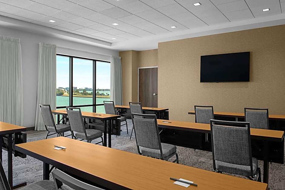 Courtyard by Marriott Clearwater Beach