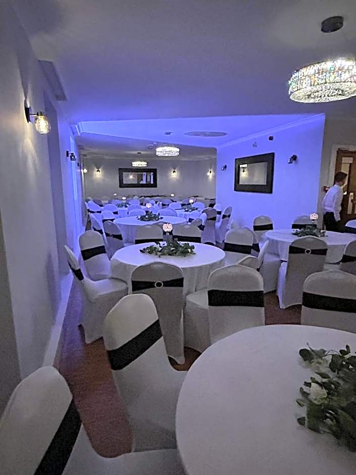 Annandale Arms Hotel