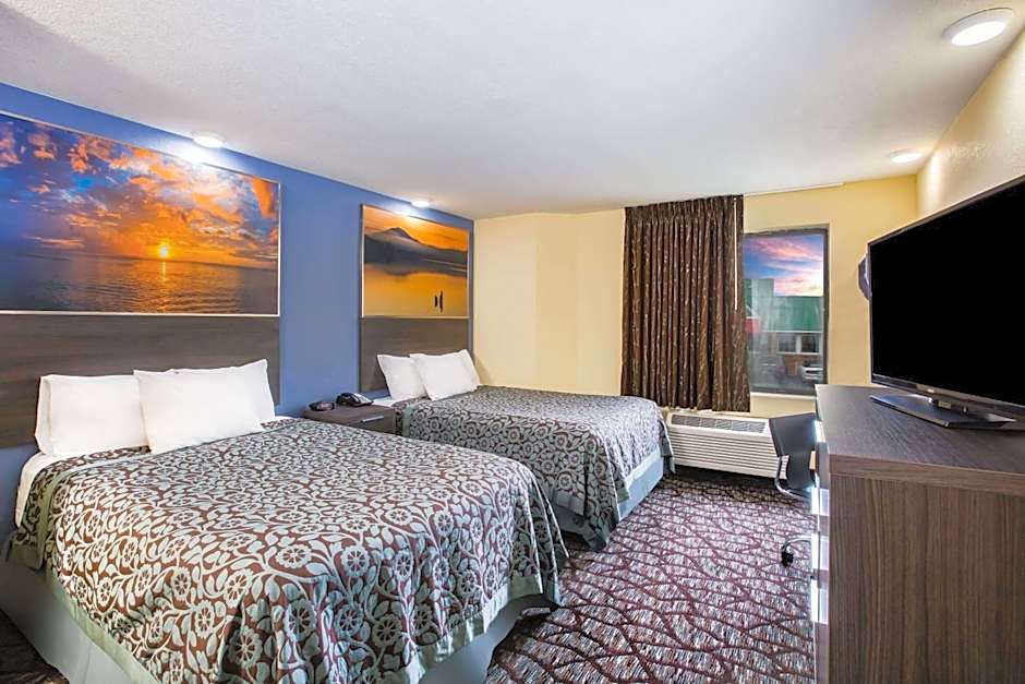 Days Inn by Wyndham Blue Springs