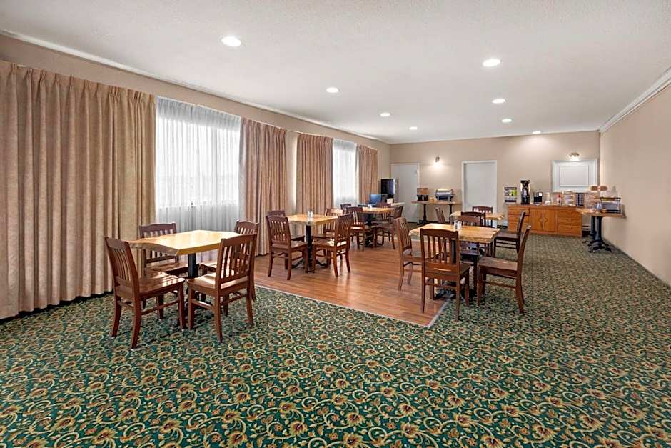 Ramada by Wyndham Arnprior