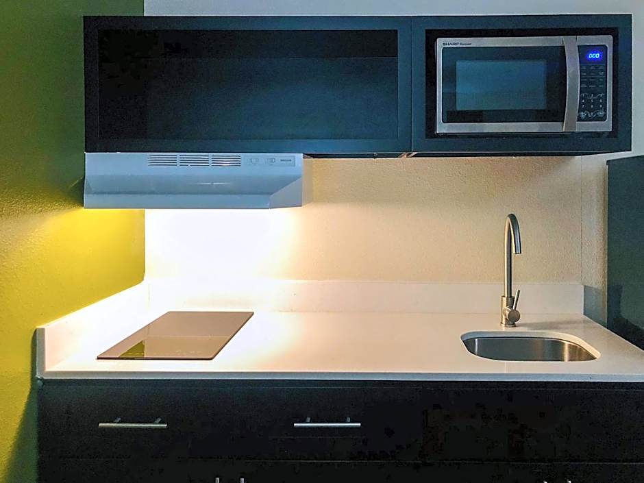 Quality Inn & Suites Lake Charles South