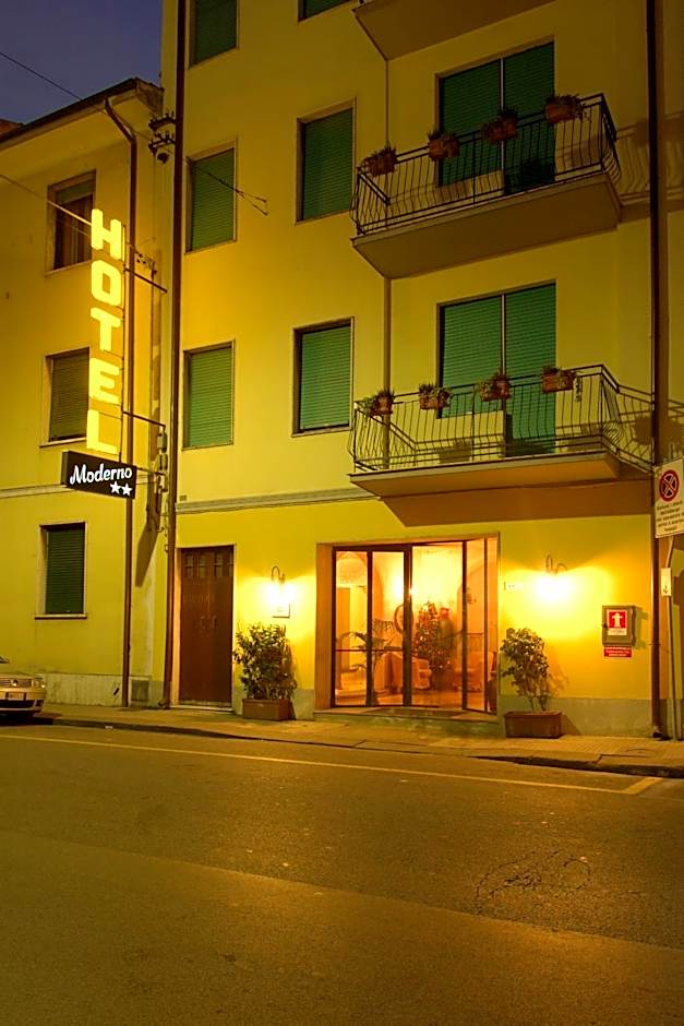 Hotel Moderno