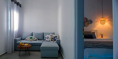 Premium Suite with Hot Tub and Caldera View