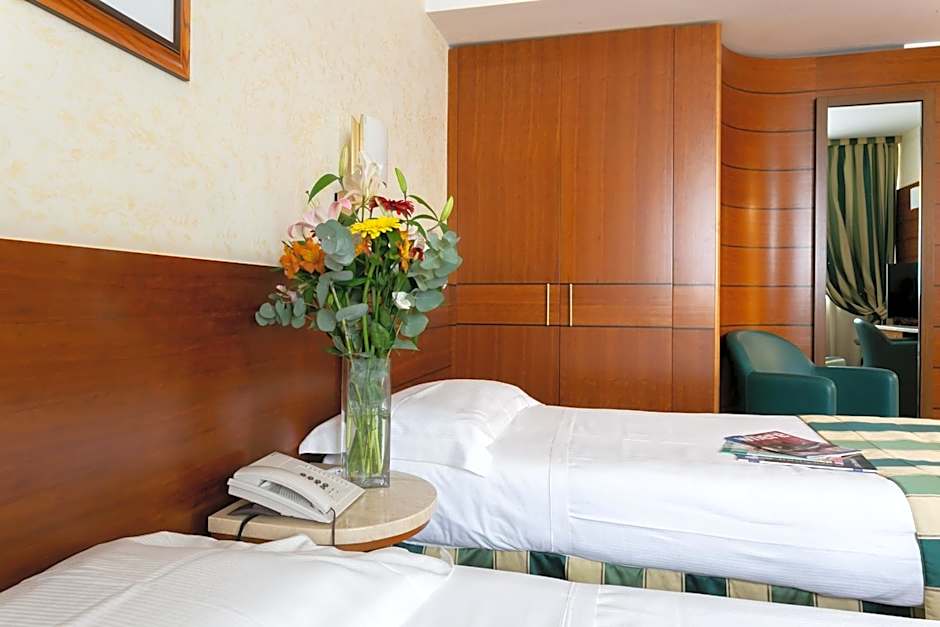 Hotel Mirage Sure Hotel Collection by Best Western