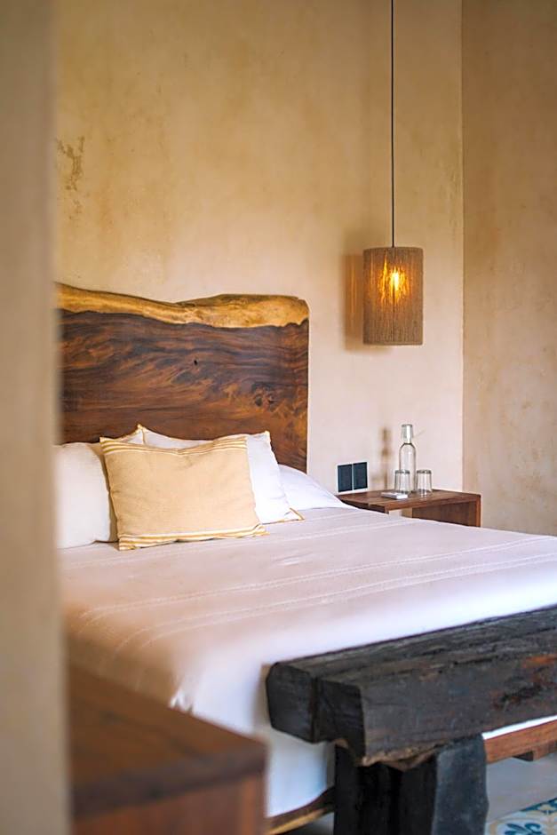 Mero Mero Hotel