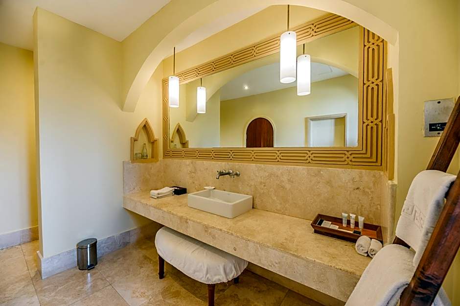 Cocoa Boutique Hotel - Your Kenyan Beachfront Bliss