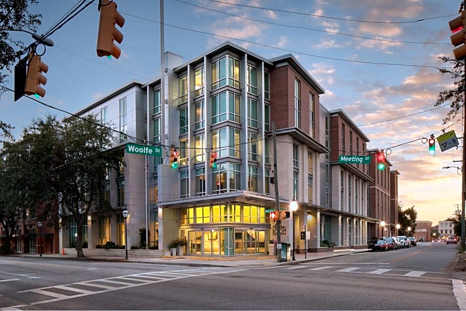 The Limited Hotel