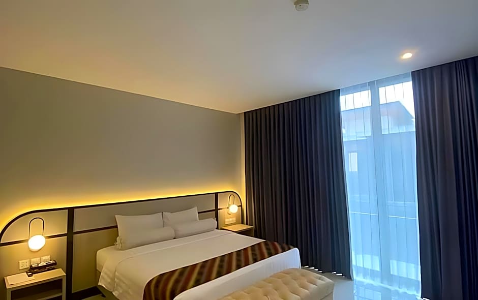 Front One Harvest Hotel Wonosobo