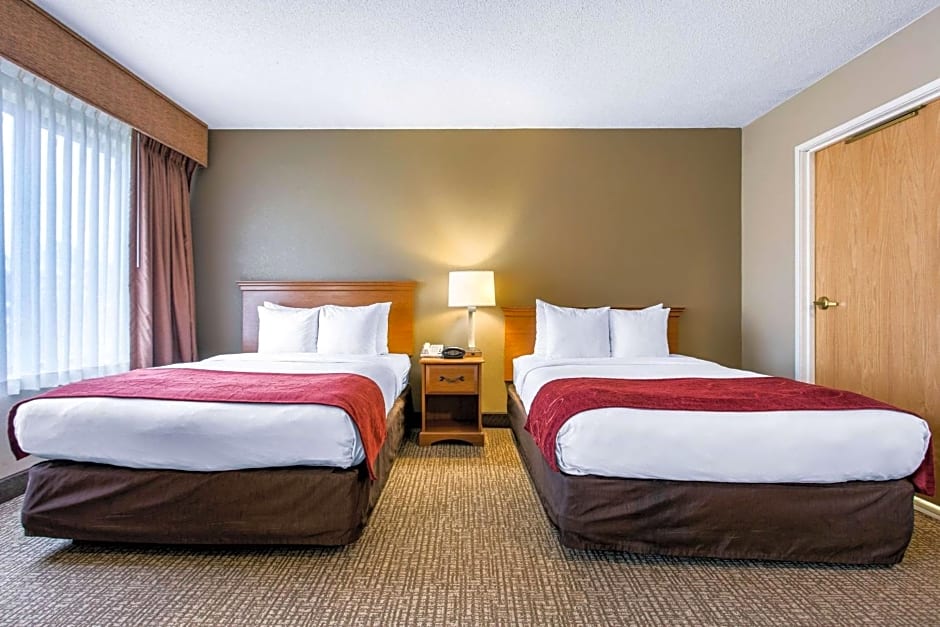 Comfort Suites Wilmington near Downtown
