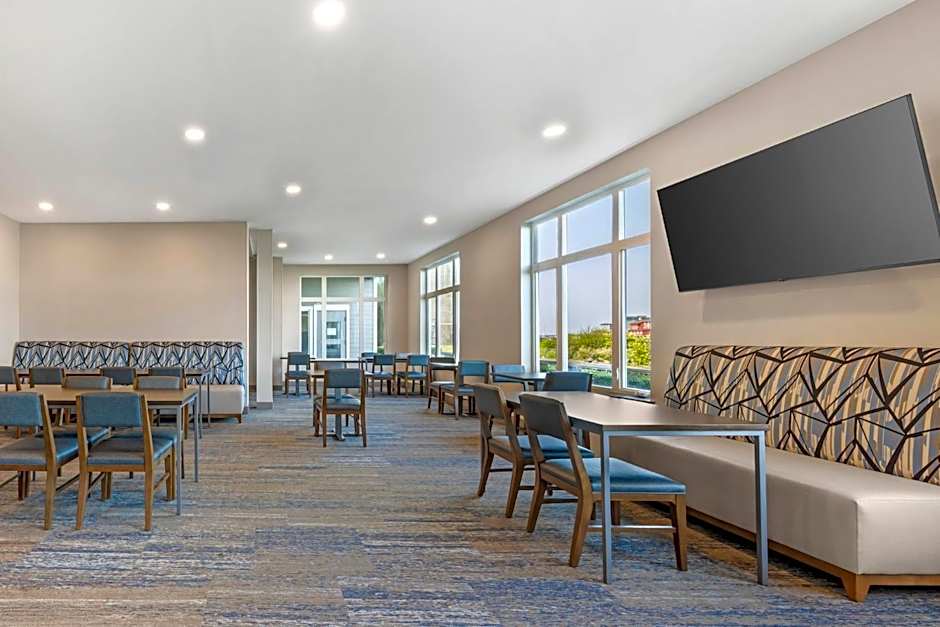 Holiday Inn Express Hotel & Suites Astoria By IHG