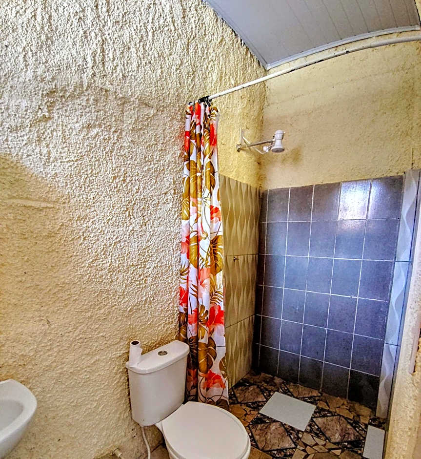 Hostel Canto da Praia São Sebastião - próximo ao enrocamento Caraguatatuba