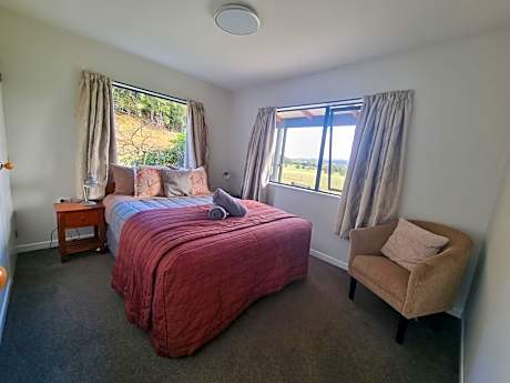Family Room with Mountain View