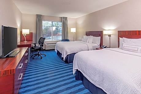 Double Room with Two Double Beds - Hearing Accessible