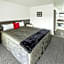 151 On London Motel & Conference Centre