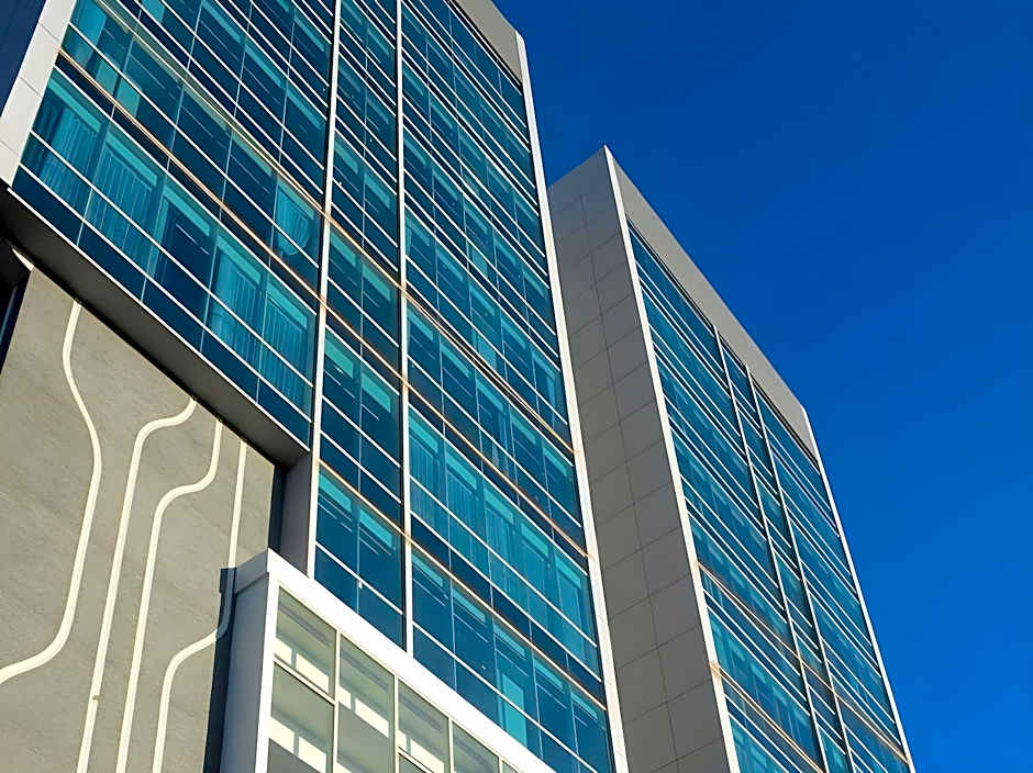 Luminor Hotel Jemursari By WH