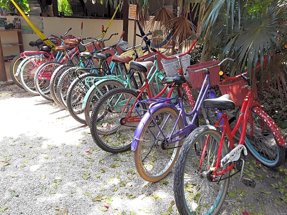 Tubo Tulum Hostel