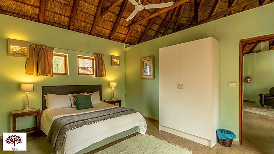 Zebula Golf and Wildlife Estate - Walk of the Eland Pax 12 - Moi Signature Luxury villa