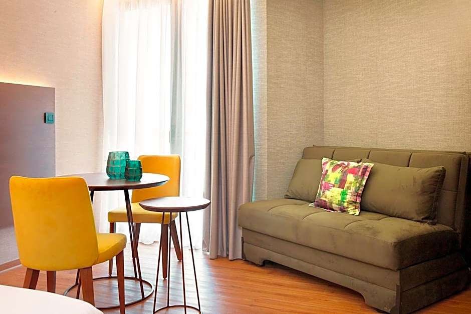 Wyndham Athens Residence