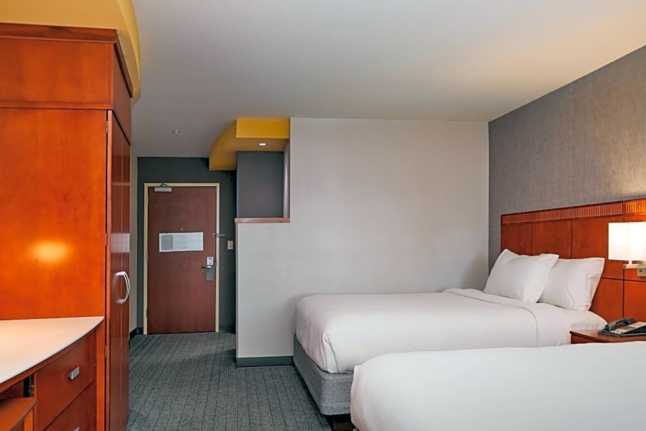 Courtyard by Marriott Medford Airport