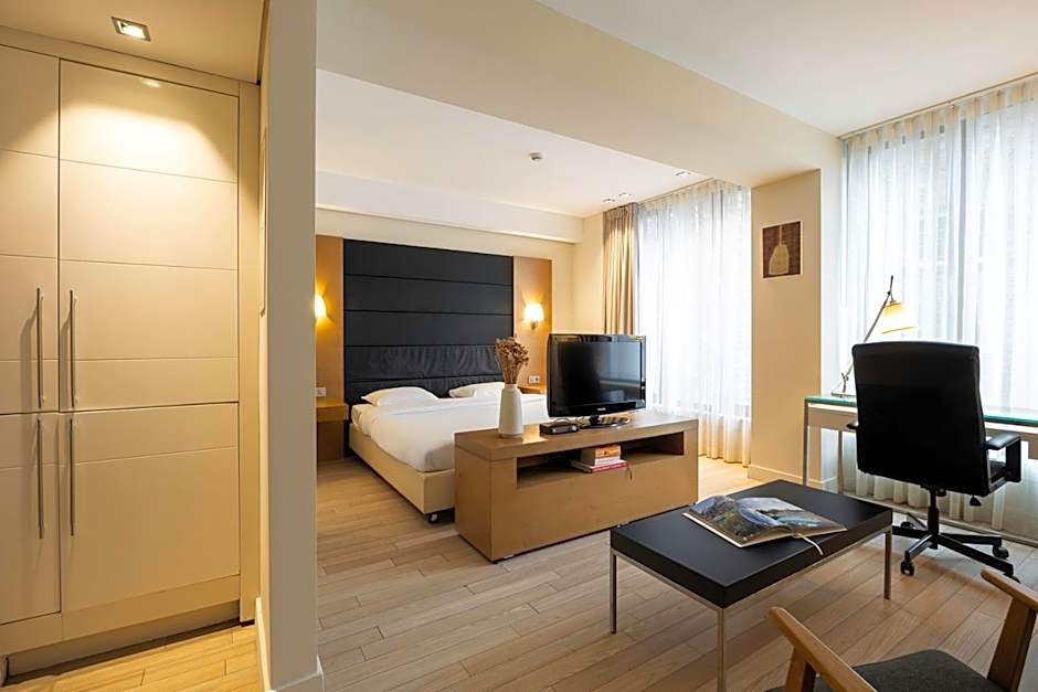 B-Aparthotels Grand Place