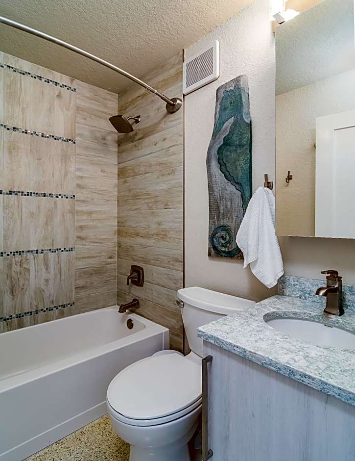 Boutique Vacation Rental Complex At Beach
