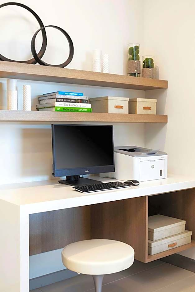 Element Bloomington Mall of America