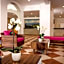 Nomads Party Hotel & Hostel