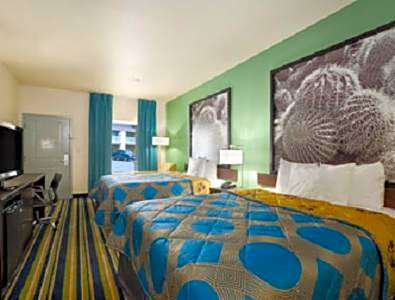 Super 8 by Wyndham Cotulla TX