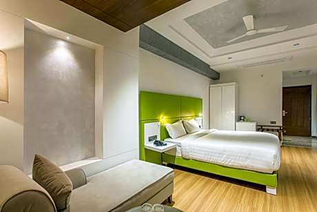 Superior King Room