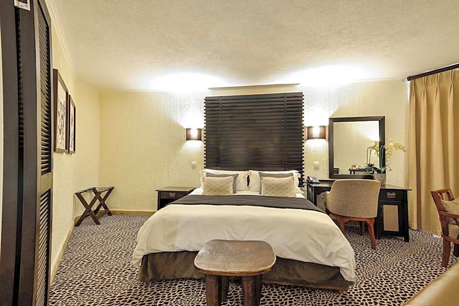 Photo 1 of 5 of Luxury 1 King Bed Suite