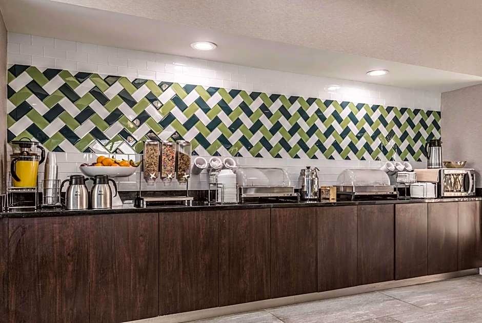 La Quinta Inn & Suites by Wyndham Lake Mary