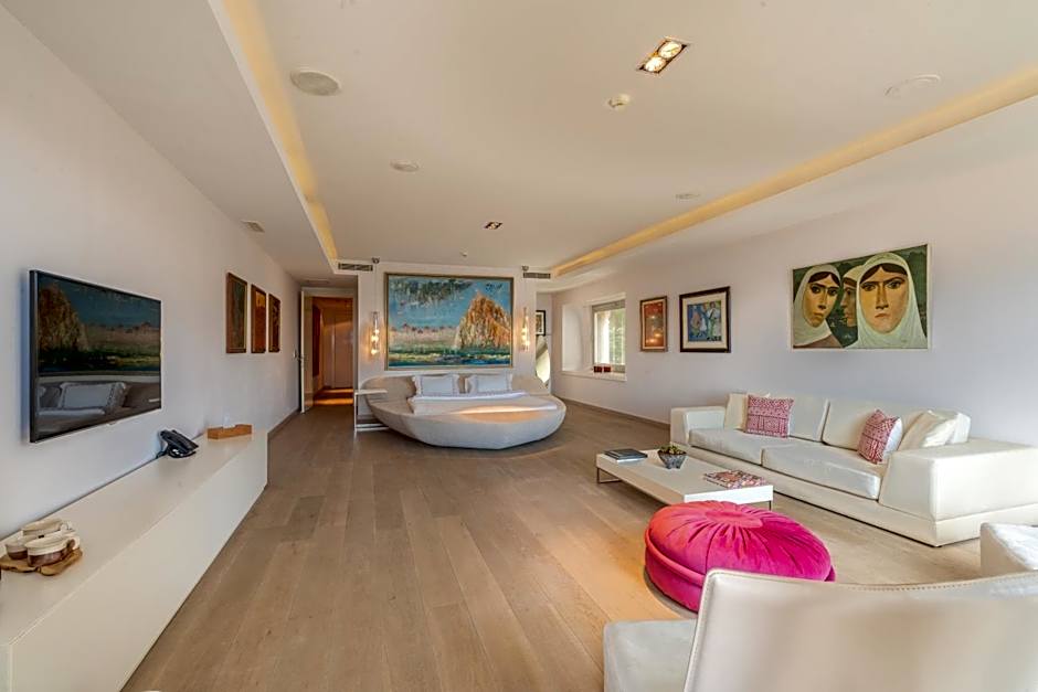 Casa dell'Arte Hotel of Arts & Leisure