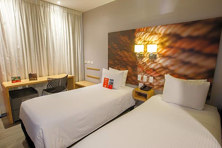 Ibis Quito