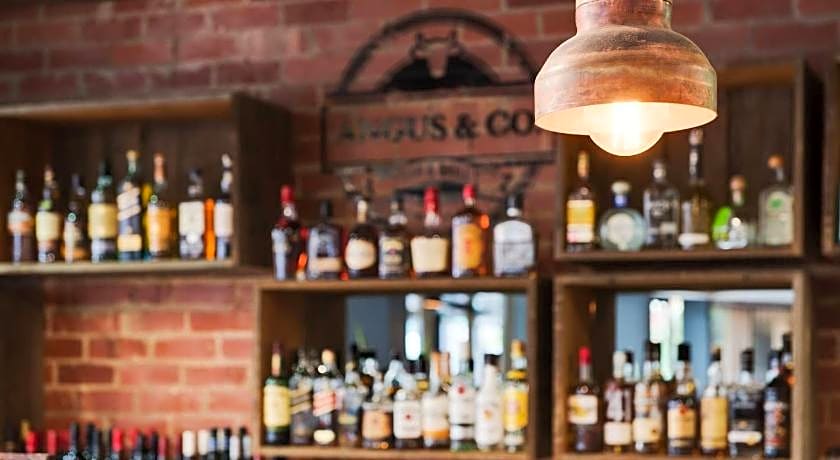 Comfort Hotel Adelaide Meridien