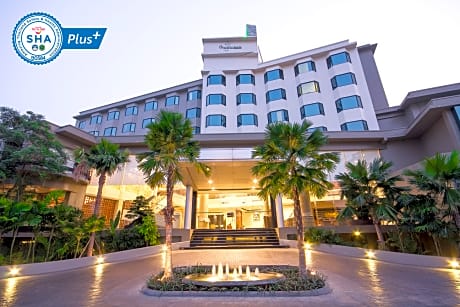 Grand Riverside Hotel