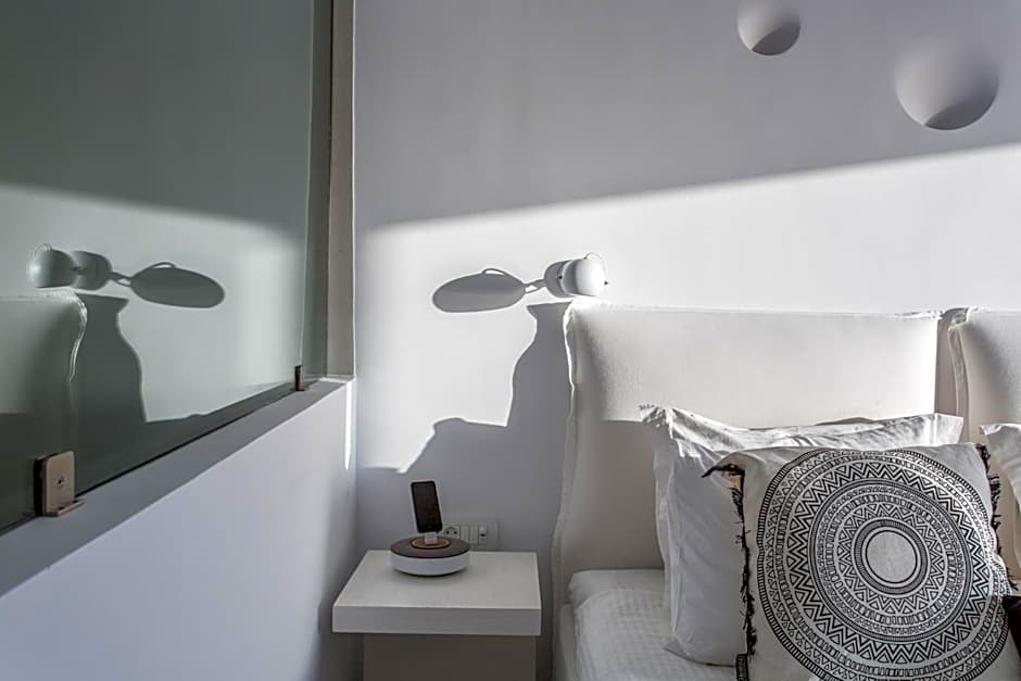 Ostraco Suites