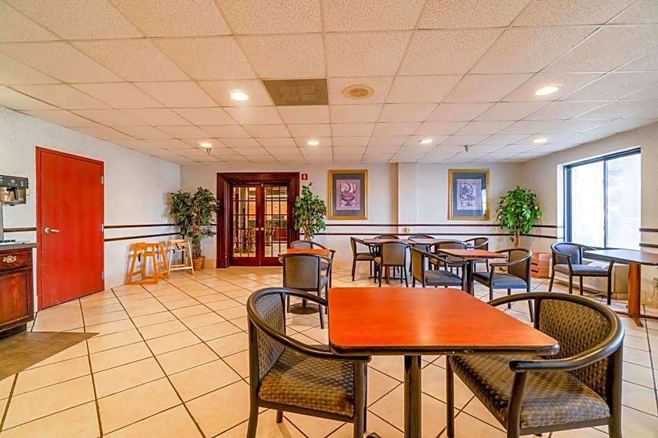 Ark Suites By OYO Jonesboro I-555