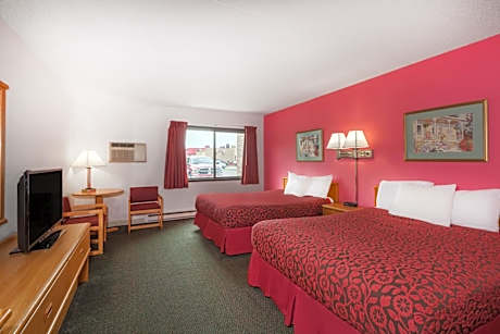 2 Queen Beds Non-Smoking