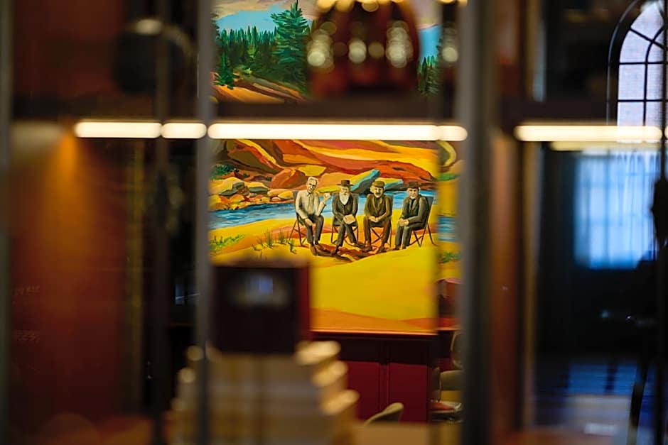 Dearborn Inn, Autograph Collection