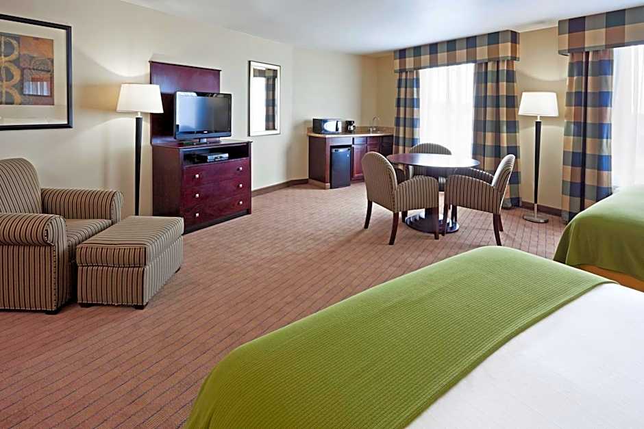 Holiday Inn Express & Suites Syracuse North - Airport Area by IHG