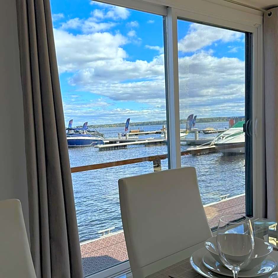 Yacht Club de Trois-Rivières 1 - Maison flottante