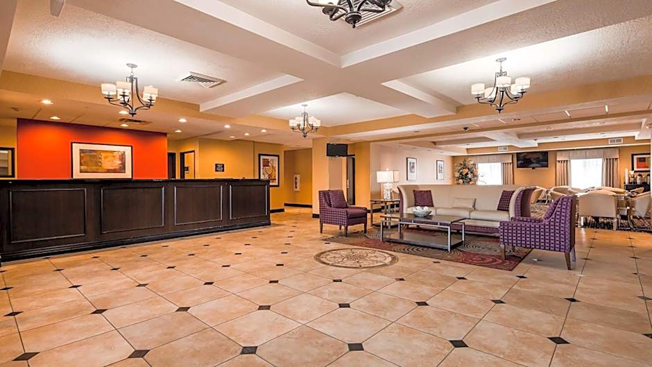 Best Western Plus Airport Inn & Suites