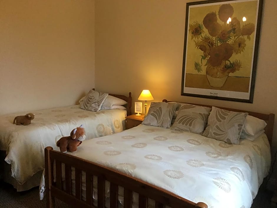 Inverlochy Villas (Adults Only)