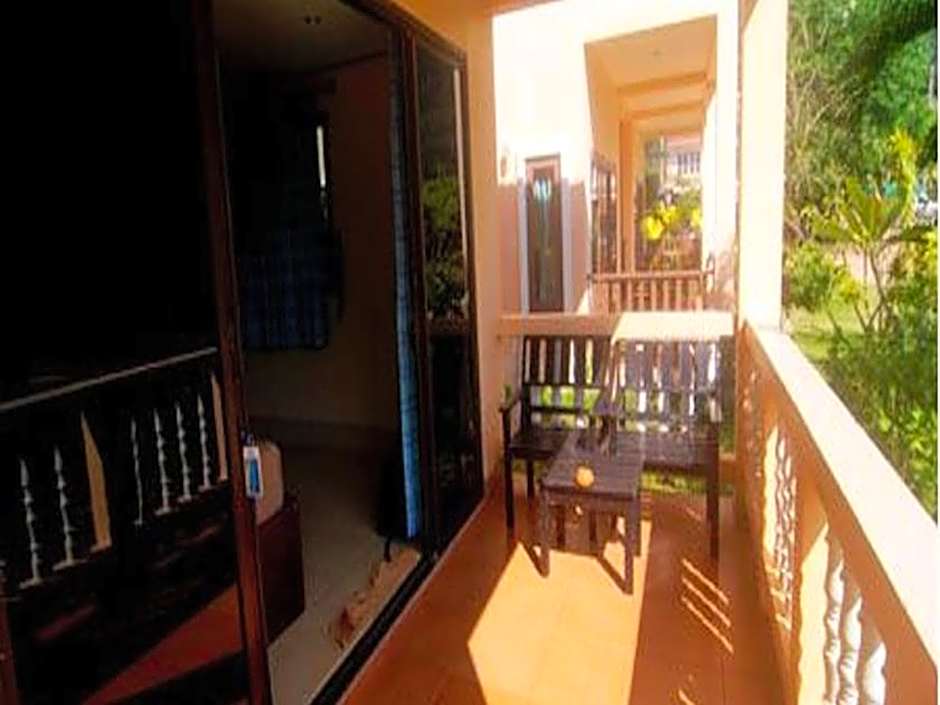 Lanta Bee Garden Bungalows