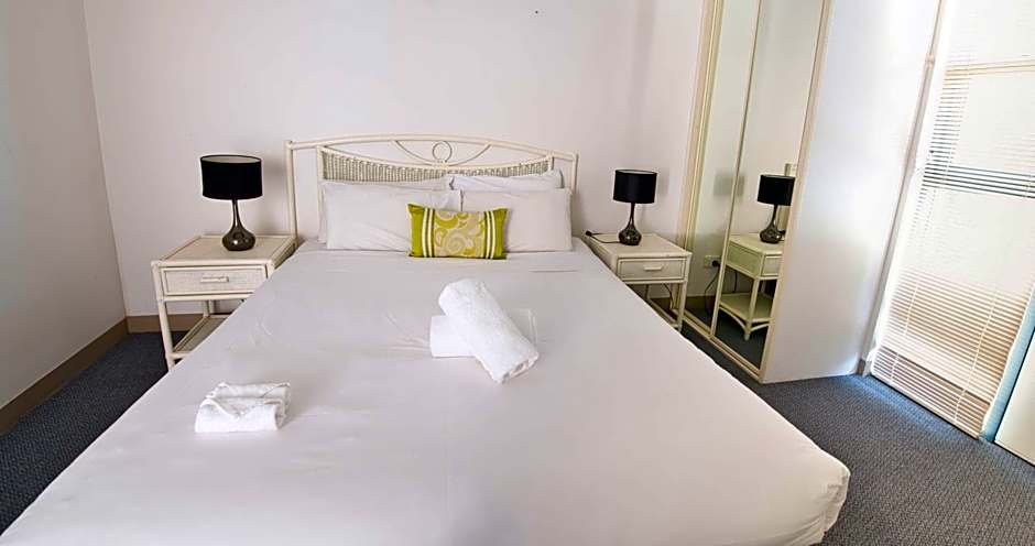 Nelson Bay Breeze Holiday Apartments