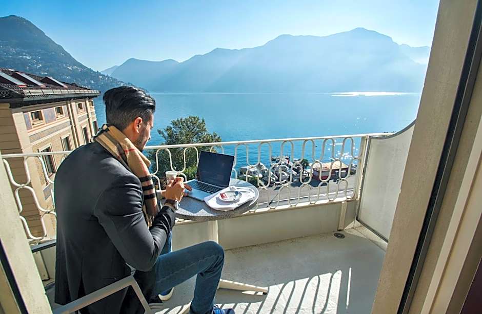 International au Lac Historic Lakeside Hotel